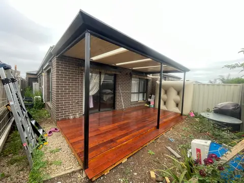 The same pergola before, open to the weather