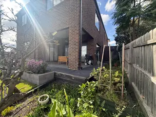 The same alfresco corner before, open on two sides